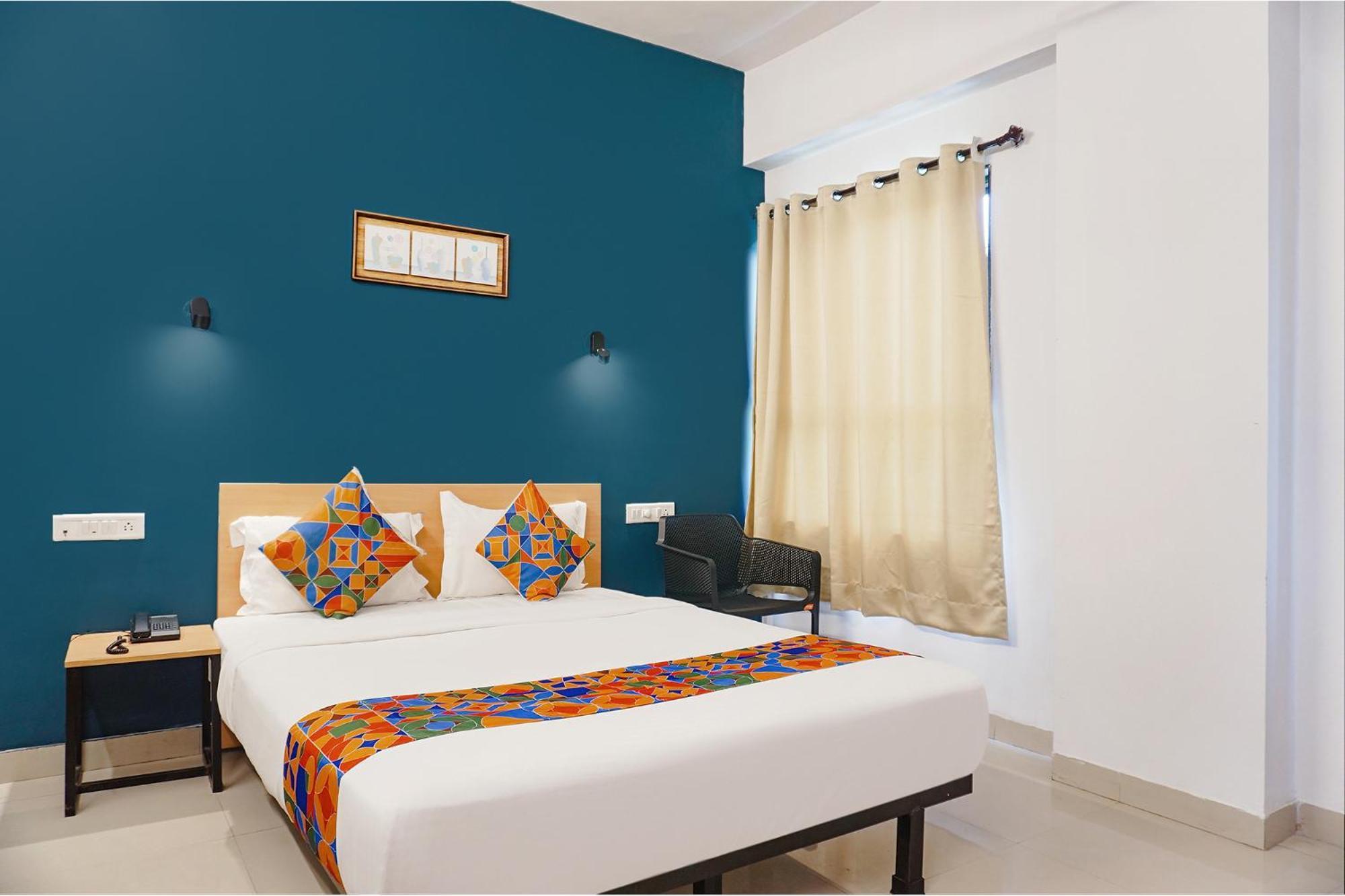 Fabhotel Aura Homes - Nr Khandoba Mandir Pimpri-Chinchwad エクステリア 写真