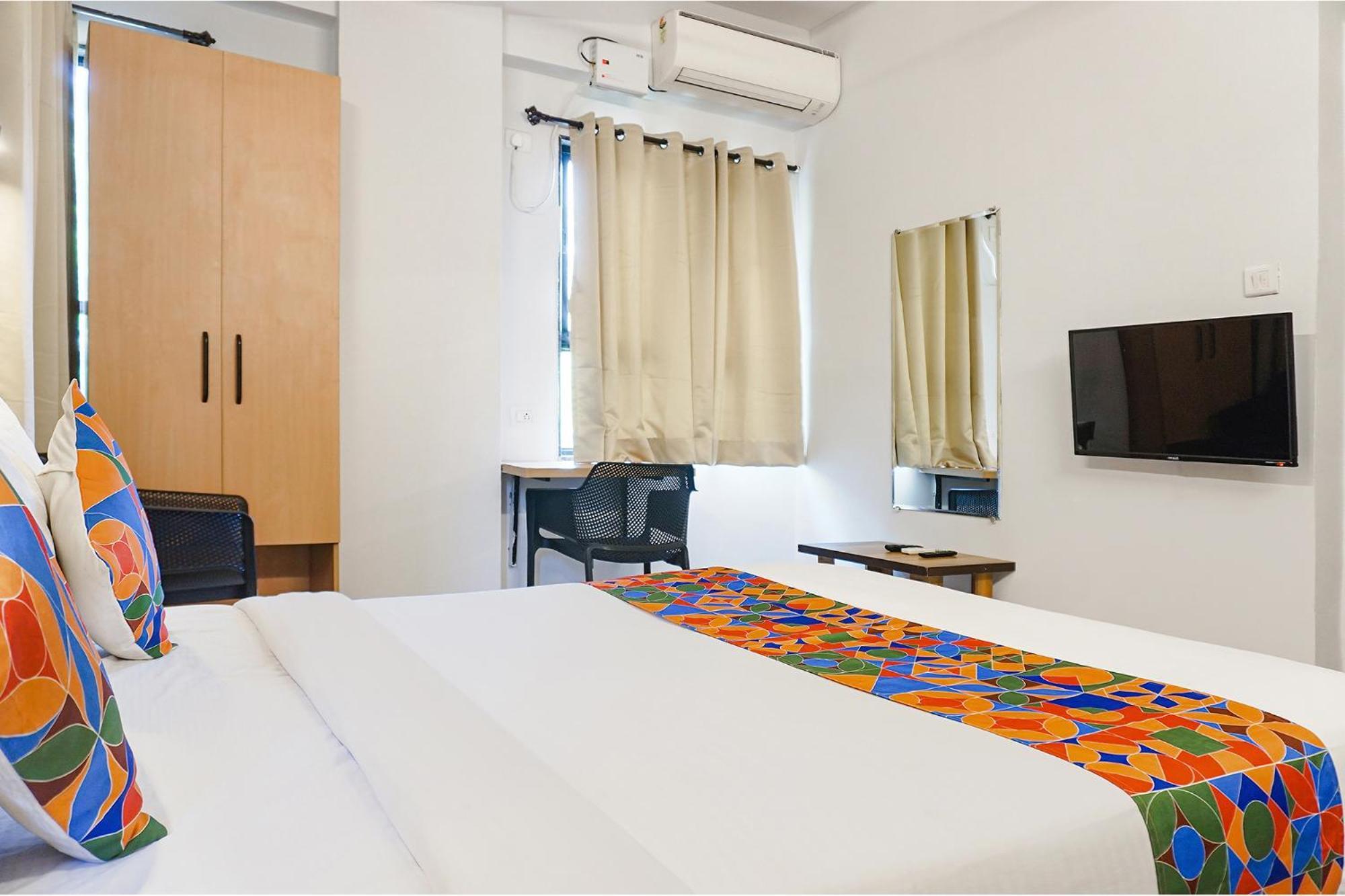Fabhotel Aura Homes - Nr Khandoba Mandir Pimpri-Chinchwad エクステリア 写真
