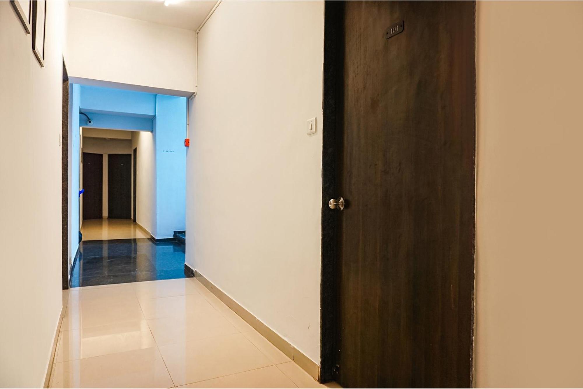 Fabhotel Aura Homes - Nr Khandoba Mandir Pimpri-Chinchwad エクステリア 写真